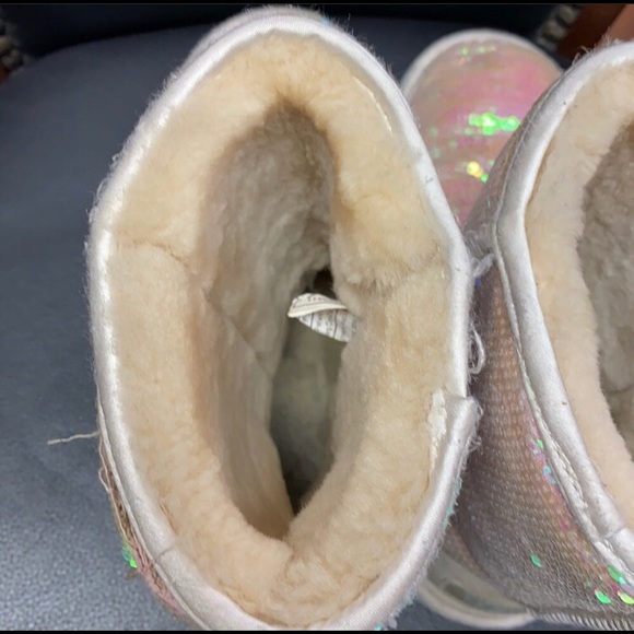 Limited Edition I Do Iridescent UGG Size 8 - Picture 11 of 14